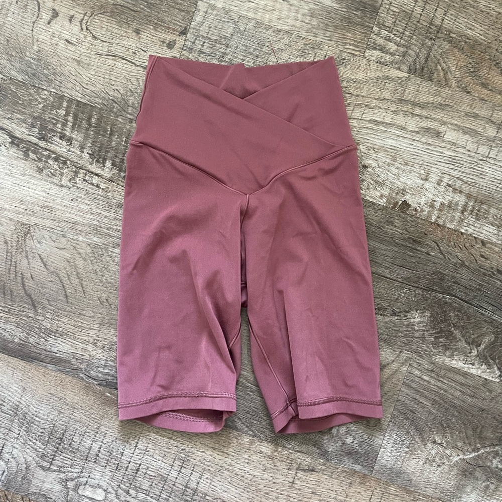 Offline by Arie biker short. Very soft, pretty purple color. Barely worn.